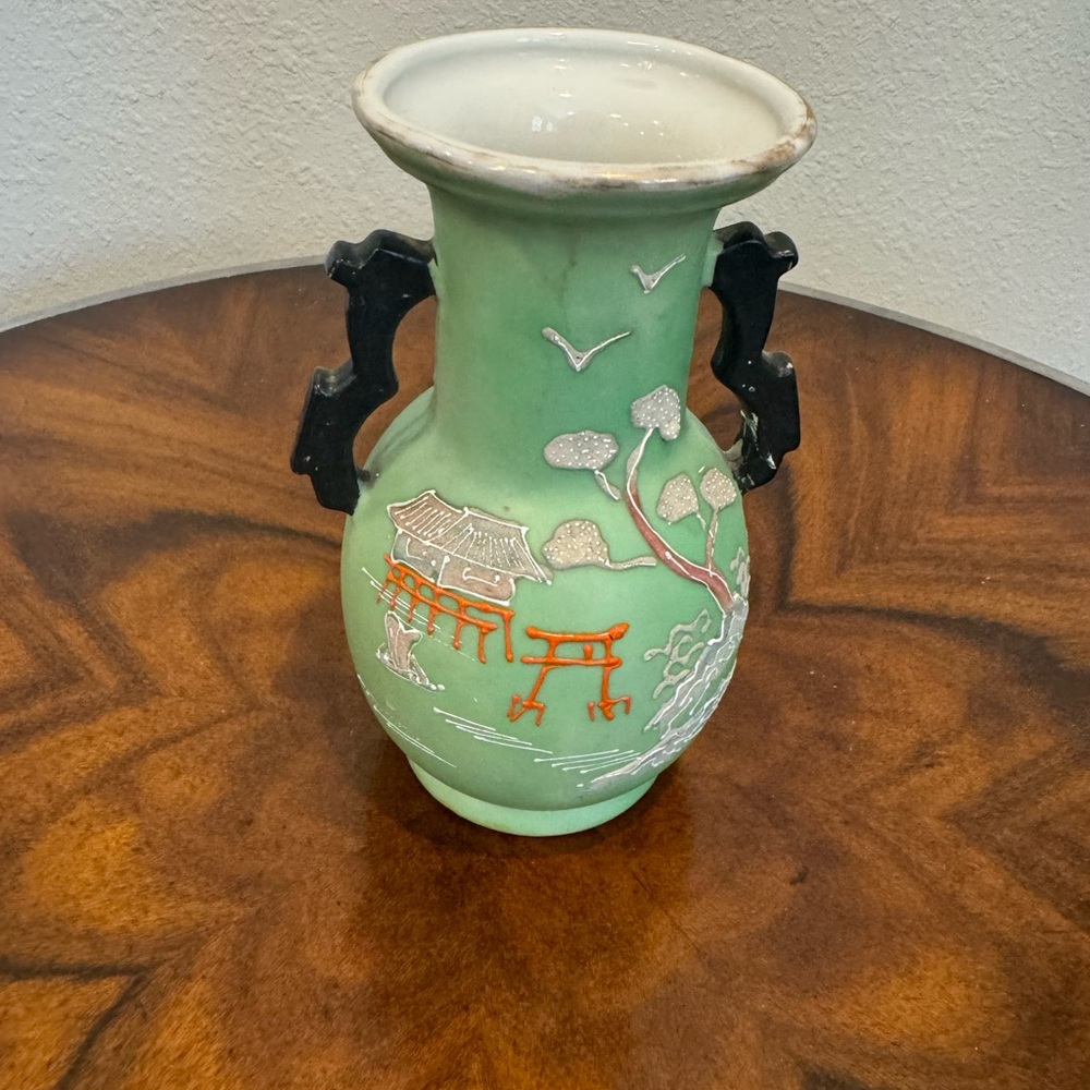 Antique Japanese Hand Made Porcelain  Vase by Hotta Yu Shoten & Co.